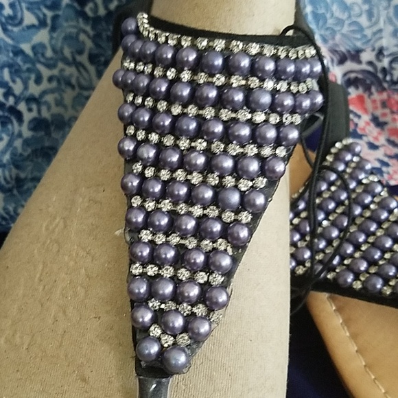 🔥5/$25 Sale OLIVIA MILLER Embellished Sandal NWOB - Picture 4 of 7